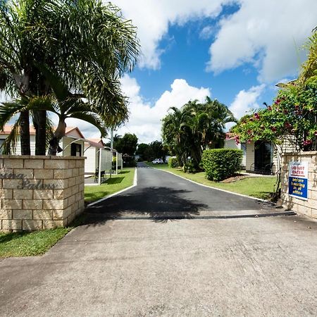 Sarina Palms Caravan And Cabins Village Buitenkant foto