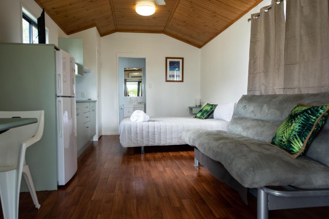 Sarina Palms Caravan And Cabins Village Buitenkant foto