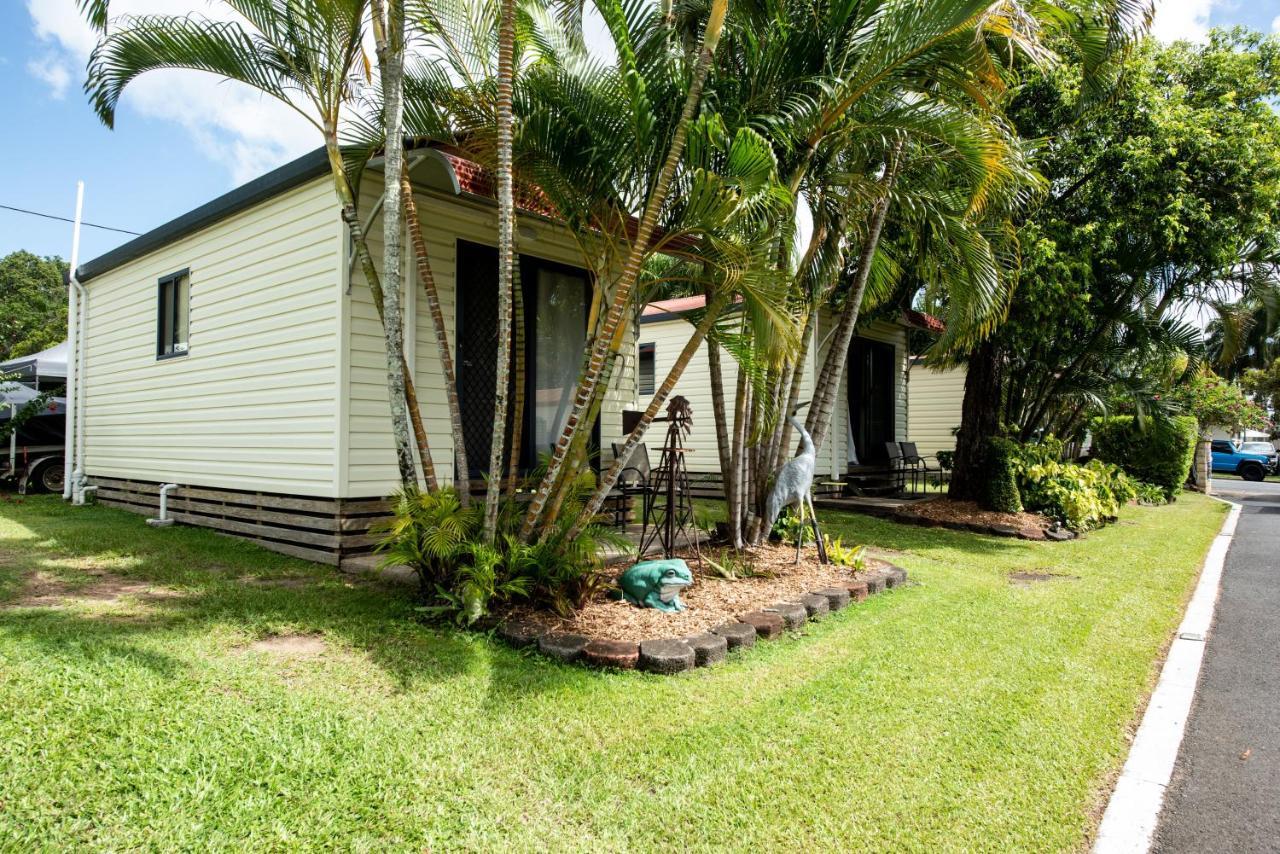 Sarina Palms Caravan And Cabins Village Buitenkant foto