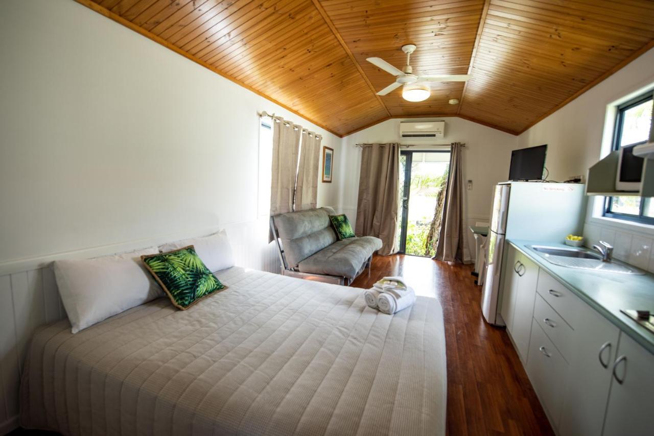 Sarina Palms Caravan And Cabins Village Buitenkant foto