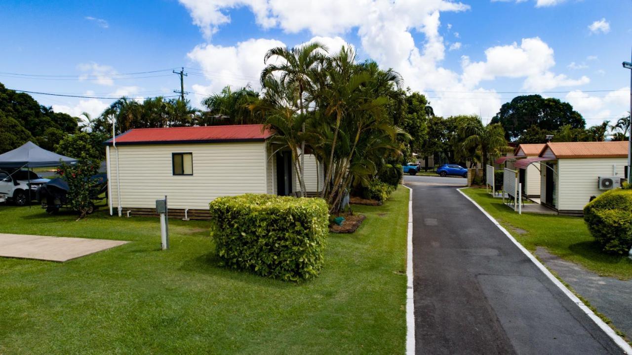 Sarina Palms Caravan And Cabins Village Buitenkant foto